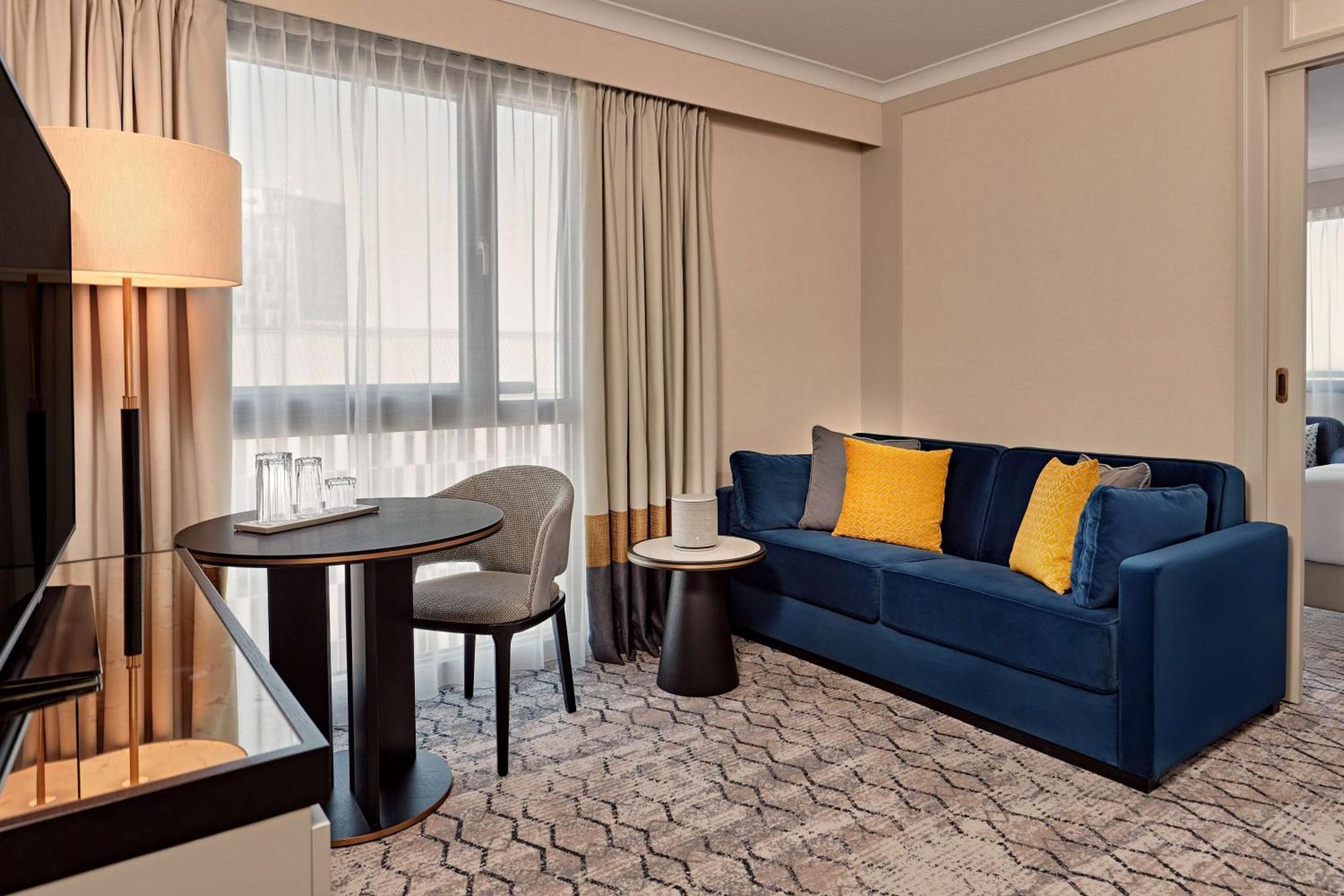 Suite Junior con 1 Letto King Size, Vista Panoramica e Accesso al Lounge